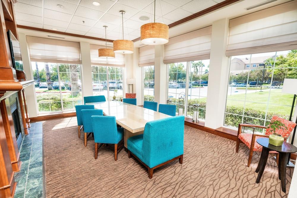 Hilton Garden Inn Ontario Rancho Cucamonga Eksteriør billede