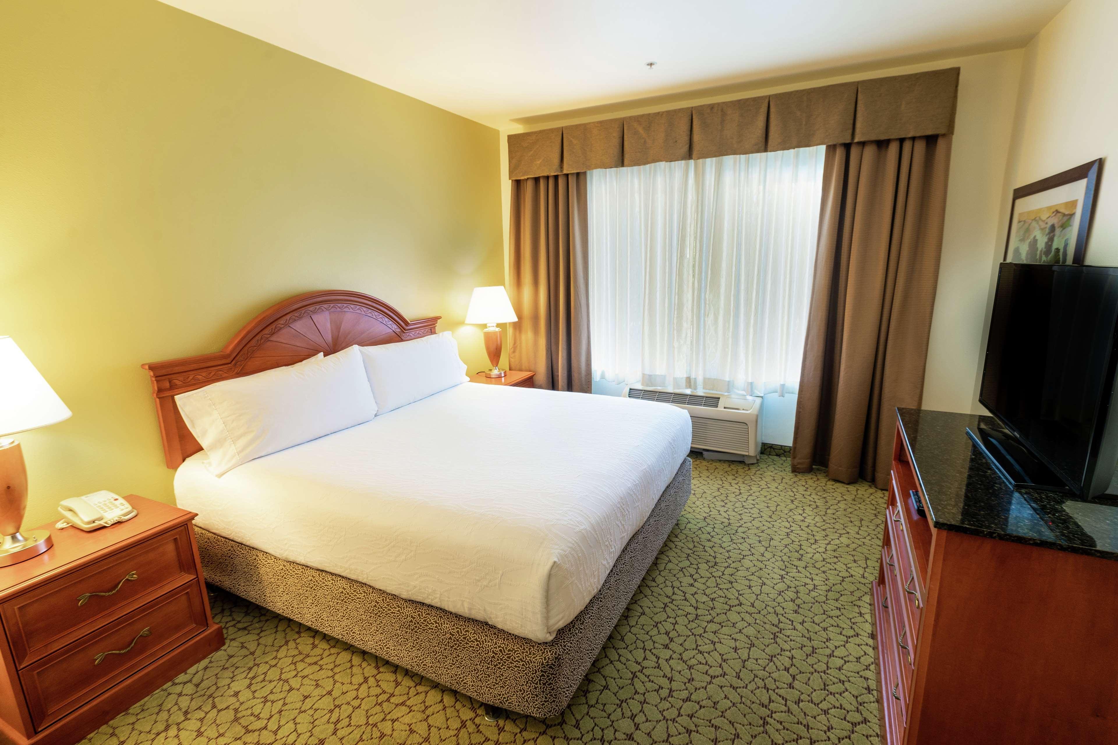 Hilton Garden Inn Ontario Rancho Cucamonga Eksteriør billede