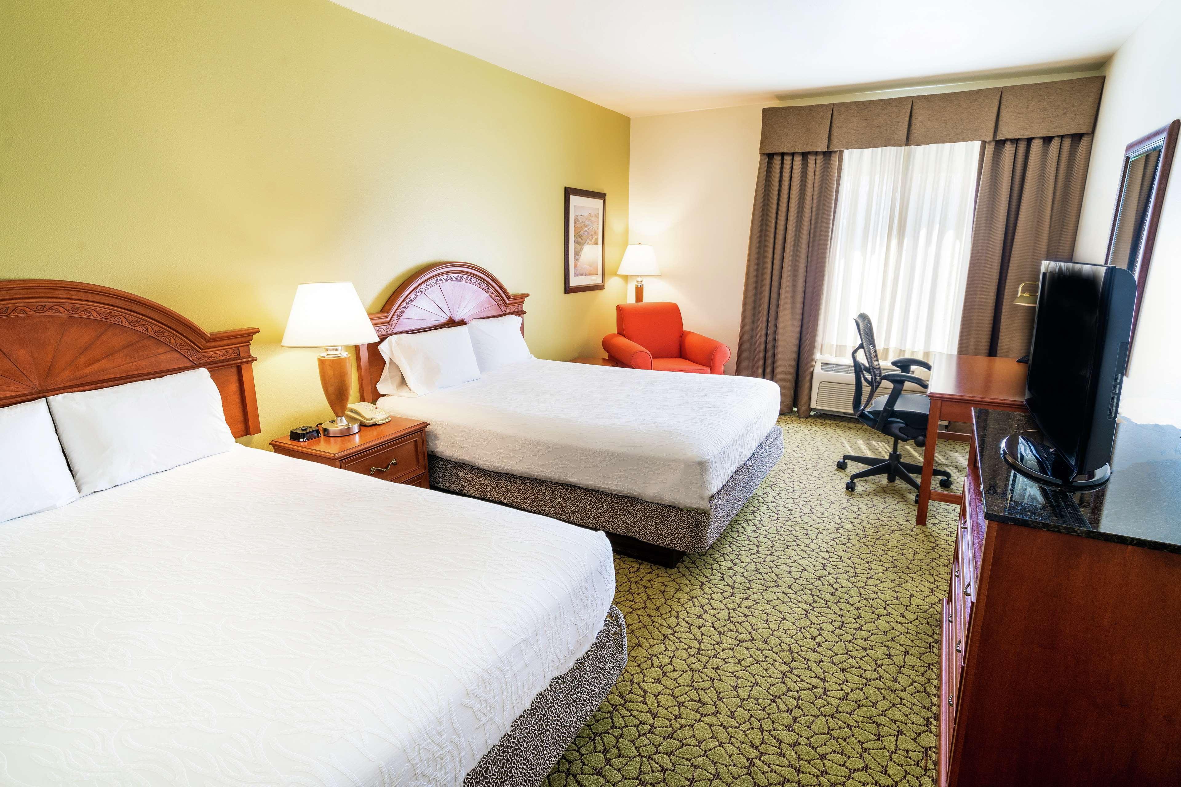 Hilton Garden Inn Ontario Rancho Cucamonga Eksteriør billede