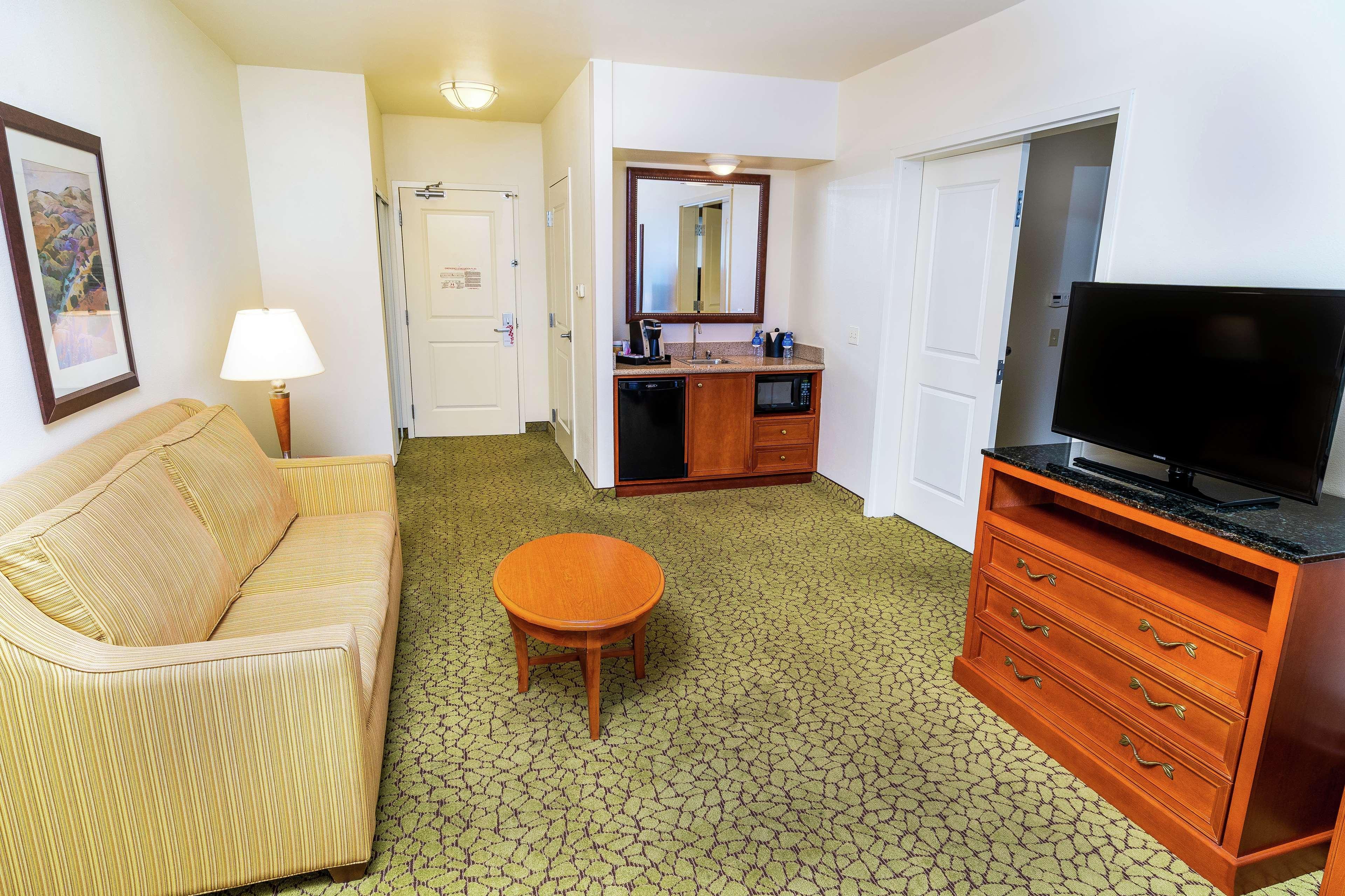 Hilton Garden Inn Ontario Rancho Cucamonga Eksteriør billede