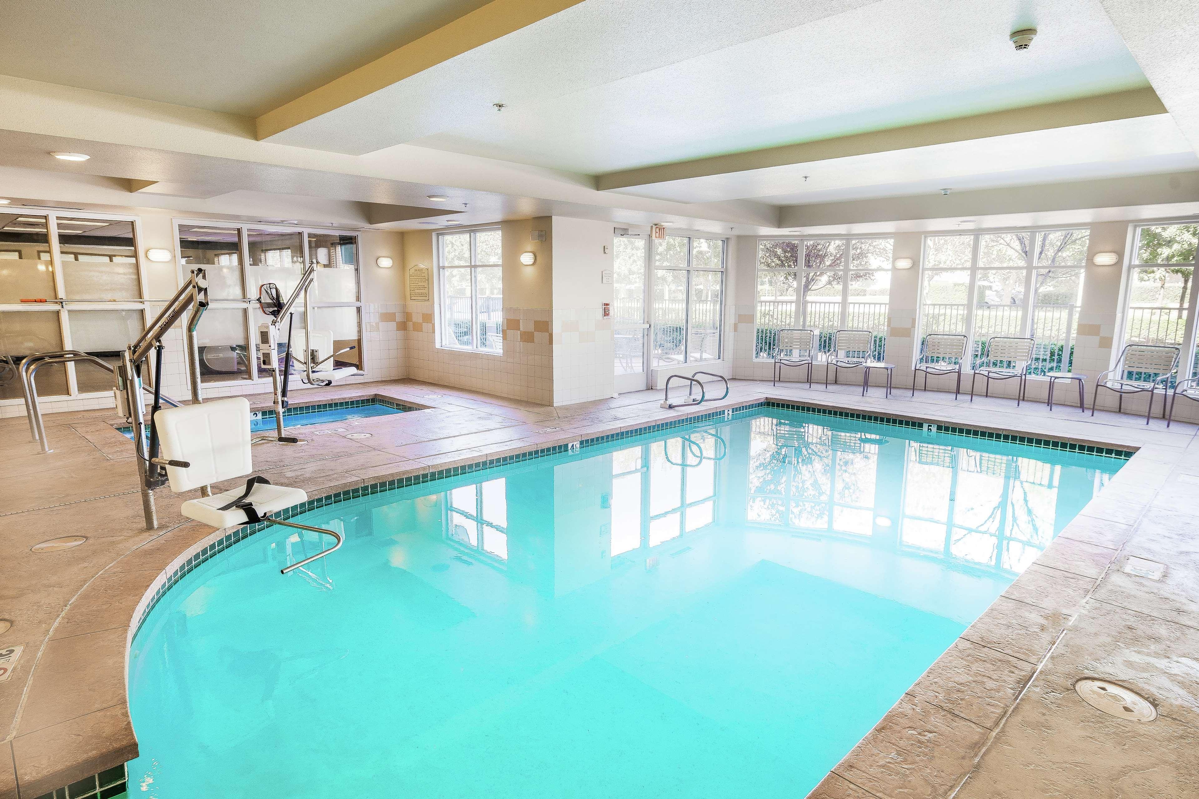 Hilton Garden Inn Ontario Rancho Cucamonga Eksteriør billede