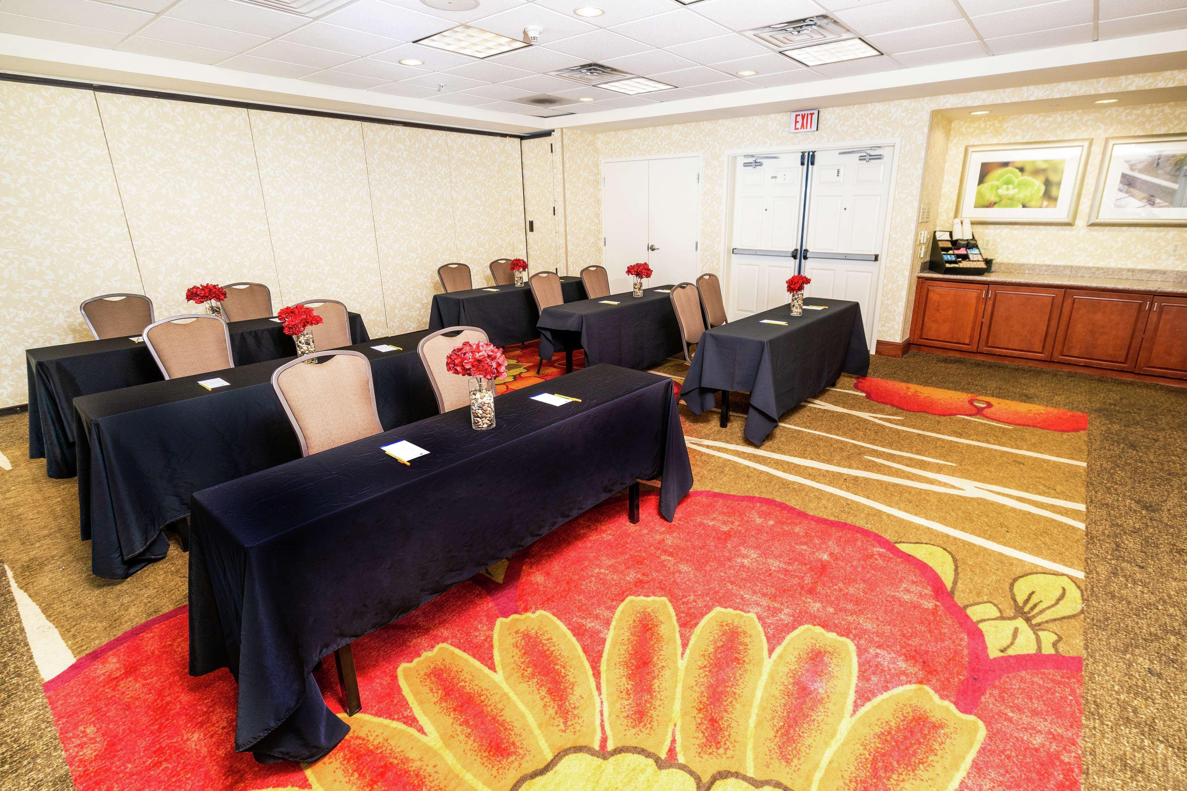 Hilton Garden Inn Ontario Rancho Cucamonga Eksteriør billede